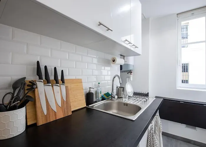 49 Rochechouart - Cozy Near Montmartre Apartman *